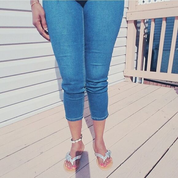 Africa Hand Bracelet  - Picture 2 of 4